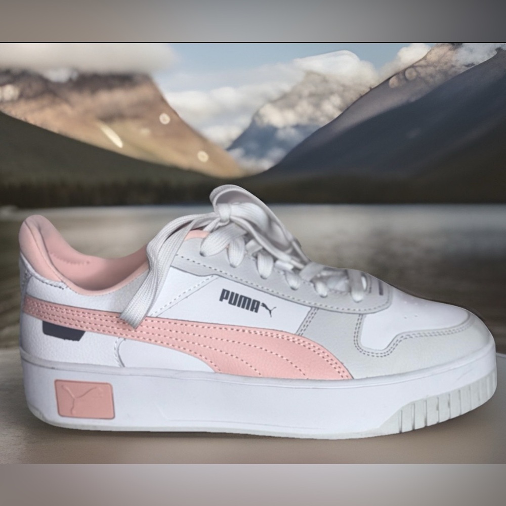 PUMA Women’s White and Pink Platform Sneaker